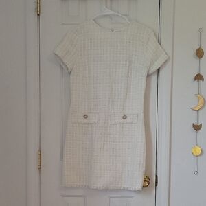 Chic White Textured Dress